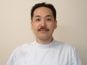 院長 宮本亮